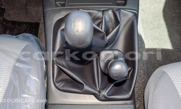 Acheter Import Voiture Mitsubishi L200 Blanc à Import - Dubai, Grande Comore Acheter Import Voiture Mitsubishi L200 Blanc à Import - Dubai, Grande Comore