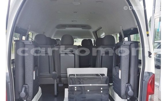 Acheter Import Voiture Toyota Hiace Blanc à Import - Dubai, Grande Comore Acheter Import Voiture Toyota Hiace Blanc à Import - Dubai, Grande Comore