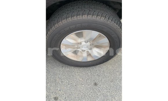 Acheter Import Voiture Toyota Hilux Noir à Import - Dubai, Grande Comore Acheter Import Voiture Toyota Hilux Noir à Import - Dubai, Grande Comore