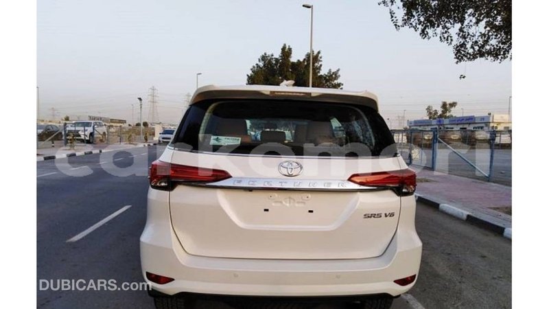 Big with watermark toyota fortuner grande comore import dubai 2486