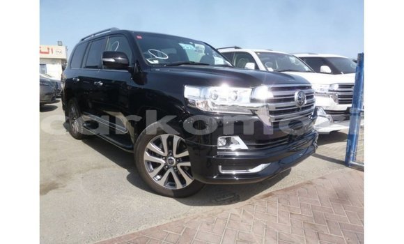 Acheter Import Voiture Toyota Land Cruiser Noir à Import - Dubai, Grande Comore Acheter Import Voiture Toyota Land Cruiser Noir à Import - Dubai, Grande Comore