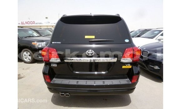Buy Import Toyota Land Cruiser Black Car in Import - Dubai in Great Comore Buy Import Toyota Land Cruiser Black Car in Import - Dubai in Great Comore