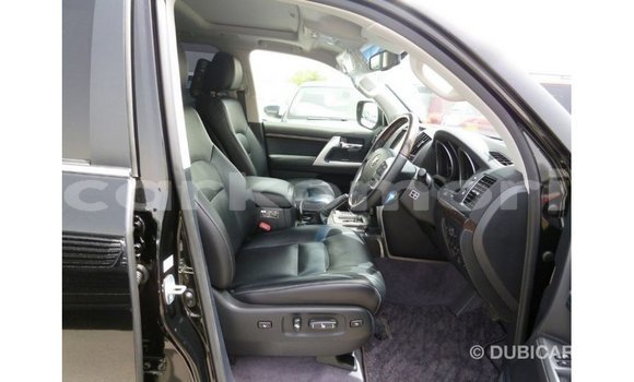 Buy Import Toyota Land Cruiser Black Car in Import - Dubai in Great Comore Buy Import Toyota Land Cruiser Black Car in Import - Dubai in Great Comore