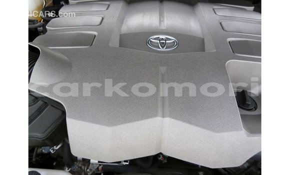 Buy Import Toyota Land Cruiser Black Car in Import - Dubai in Great Comore Buy Import Toyota Land Cruiser Black Car in Import - Dubai in Great Comore