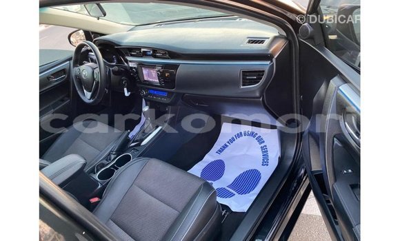 Acheter Import Voiture Toyota Corolla Noir à Import - Dubai, Grande Comore Acheter Import Voiture Toyota Corolla Noir à Import - Dubai, Grande Comore