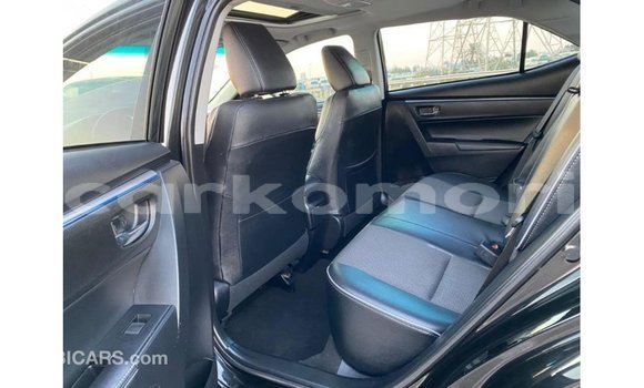 Acheter Import Voiture Toyota Corolla Noir à Import - Dubai, Grande Comore Acheter Import Voiture Toyota Corolla Noir à Import - Dubai, Grande Comore