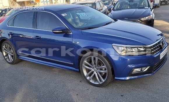 Acheter Import Voiture Volkswagen Passat Bleu à Import - Dubai, Grande Comore Acheter Import Voiture Volkswagen Passat Bleu à Import - Dubai, Grande Comore