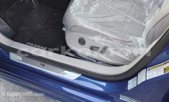 Acheter Import Voiture Volkswagen Passat Bleu à Import - Dubai, Grande Comore Acheter Import Voiture Volkswagen Passat Bleu à Import - Dubai, Grande Comore