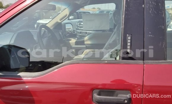 Acheter Import Voiture Ford Club Wagon Rouge à Import - Dubai, Grande Comore Acheter Import Voiture Ford Club Wagon Rouge à Import - Dubai, Grande Comore