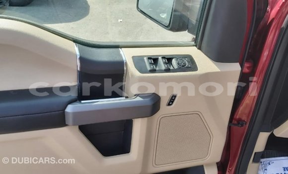 Acheter Import Voiture Ford Club Wagon Rouge à Import - Dubai, Grande Comore Acheter Import Voiture Ford Club Wagon Rouge à Import - Dubai, Grande Comore