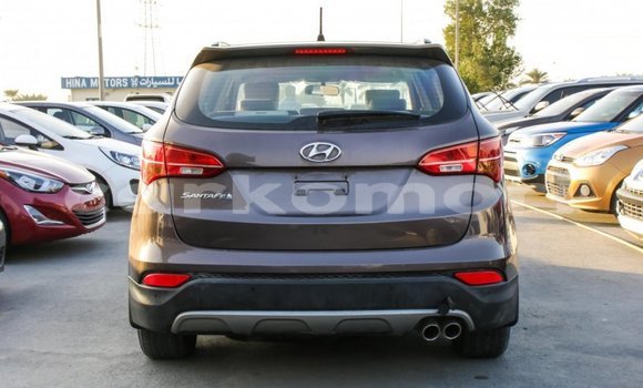 Acheter Import Voiture Hyundai Santa Fe Marron à Import - Dubai, Grande Comore Acheter Import Voiture Hyundai Santa Fe Marron à Import - Dubai, Grande Comore