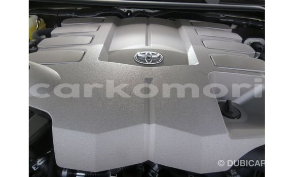 Buy Import Toyota Land Cruiser White Car in Import - Dubai in Great Comore Buy Import Toyota Land Cruiser White Car in Import - Dubai in Great Comore