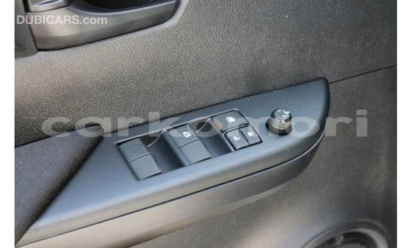 Acheter Import Voiture Toyota Hilux Blanc à Import - Dubai, Grande Comore Acheter Import Voiture Toyota Hilux Blanc à Import - Dubai, Grande Comore