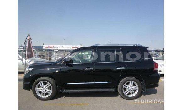 Acheter Import Voiture Toyota Land Cruiser Noir à Import - Dubai, Grande Comore Acheter Import Voiture Toyota Land Cruiser Noir à Import - Dubai, Grande Comore