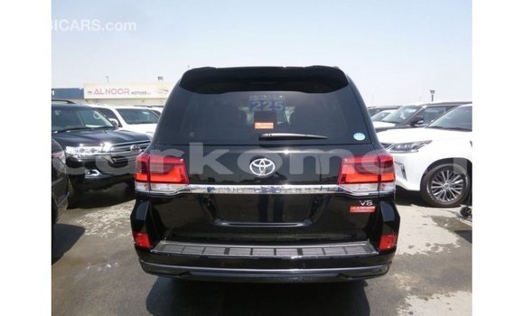 Buy Import Toyota Land Cruiser Black Car in Import - Dubai in Great Comore Buy Import Toyota Land Cruiser Black Car in Import - Dubai in Great Comore
