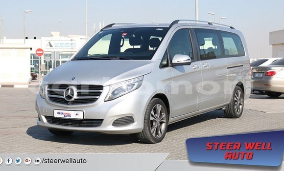 Buy Import Mercedes-Benz 250 Other Car in Import - Dubai in Great Comore Buy Import Mercedes-Benz 250 Other Car in Import - Dubai in Great Comore