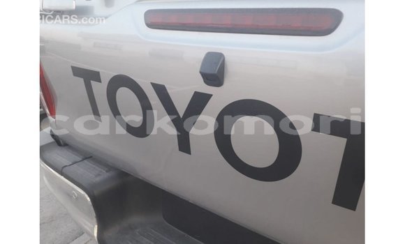 Buy Import Toyota Hilux Other Car in Import - Dubai in Great Comore Buy Import Toyota Hilux Other Car in Import - Dubai in Great Comore
