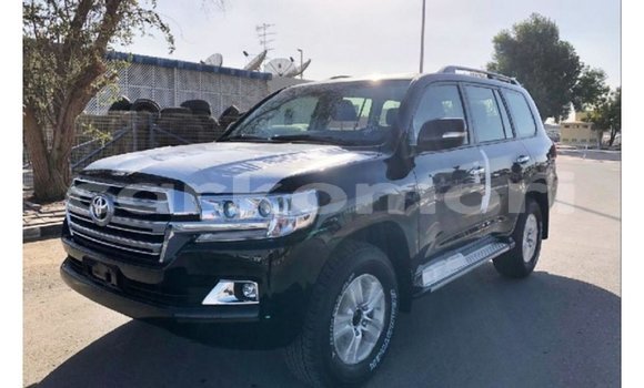 Buy Import Toyota Land Cruiser Black Car in Import - Dubai in Great Comore Buy Import Toyota Land Cruiser Black Car in Import - Dubai in Great Comore