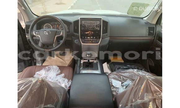 Buy Import Toyota Land Cruiser Black Car in Import - Dubai in Great Comore Buy Import Toyota Land Cruiser Black Car in Import - Dubai in Great Comore