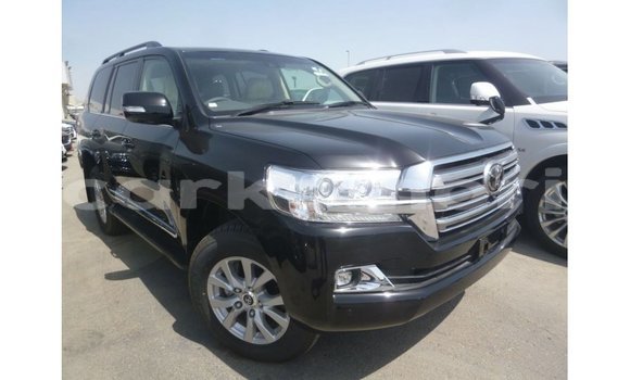 Acheter Import Voiture Toyota Land Cruiser Noir à Import - Dubai, Grande Comore Acheter Import Voiture Toyota Land Cruiser Noir à Import - Dubai, Grande Comore