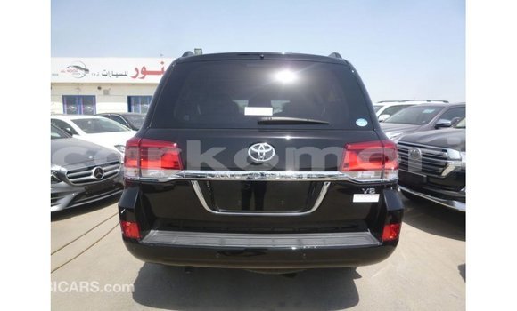 Acheter Import Voiture Toyota Land Cruiser Noir à Import - Dubai, Grande Comore Acheter Import Voiture Toyota Land Cruiser Noir à Import - Dubai, Grande Comore