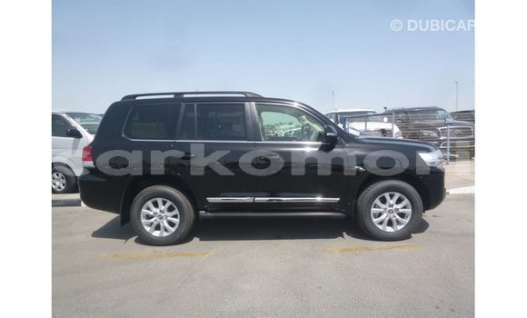 Acheter Import Voiture Toyota Land Cruiser Noir à Import - Dubai, Grande Comore Acheter Import Voiture Toyota Land Cruiser Noir à Import - Dubai, Grande Comore