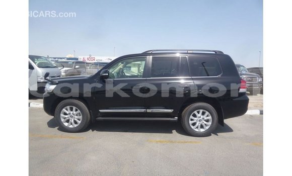 Acheter Import Voiture Toyota Land Cruiser Noir à Import - Dubai, Grande Comore Acheter Import Voiture Toyota Land Cruiser Noir à Import - Dubai, Grande Comore