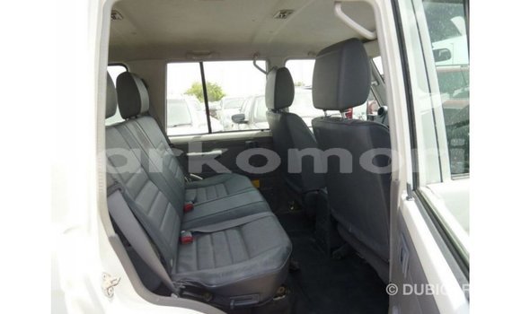 Buy Import Toyota Land Cruiser White Car in Import - Dubai in Great Comore Buy Import Toyota Land Cruiser White Car in Import - Dubai in Great Comore