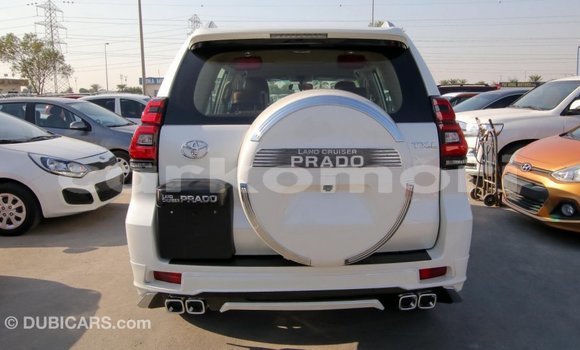 Acheter Import Voiture Toyota Prado Blanc à Import - Dubai, Grande Comore Acheter Import Voiture Toyota Prado Blanc à Import - Dubai, Grande Comore