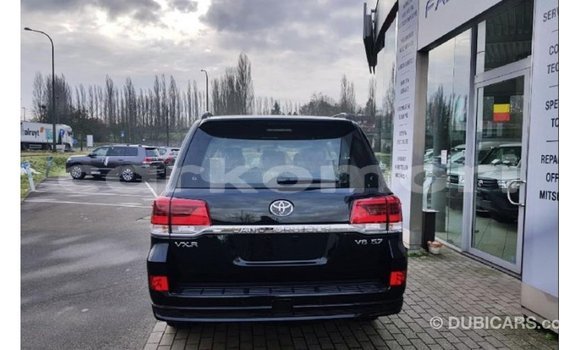Buy Import Toyota Land Cruiser Black Car in Import - Dubai in Great Comore Buy Import Toyota Land Cruiser Black Car in Import - Dubai in Great Comore