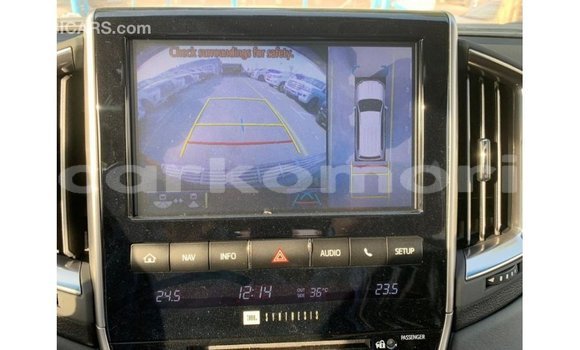 Buy Import Toyota Land Cruiser Black Car in Import - Dubai in Great Comore Buy Import Toyota Land Cruiser Black Car in Import - Dubai in Great Comore