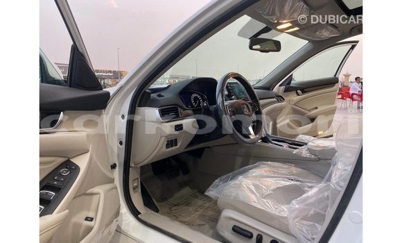 Acheter Import Voiture Honda Accord Blanc à Import - Dubai, Grande Comore Acheter Import Voiture Honda Accord Blanc à Import - Dubai, Grande Comore