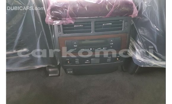 Acheter Import Voiture Toyota Land Cruiser Noir à Import - Dubai, Grande Comore Acheter Import Voiture Toyota Land Cruiser Noir à Import - Dubai, Grande Comore