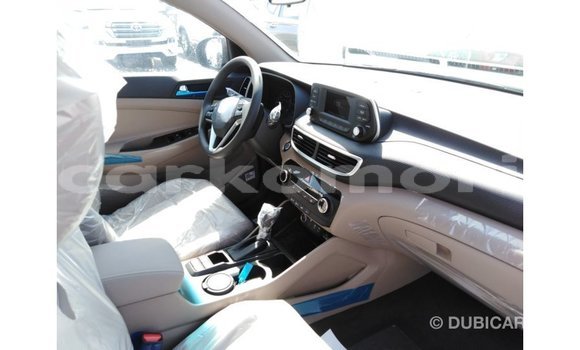 Buy Import Hyundai Tucson Red Car in Import - Dubai in Great Comore Buy Import Hyundai Tucson Red Car in Import - Dubai in Great Comore
