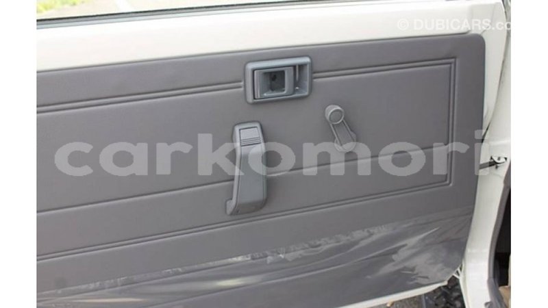 Big with watermark toyota land cruiser great comore import dubai 2576