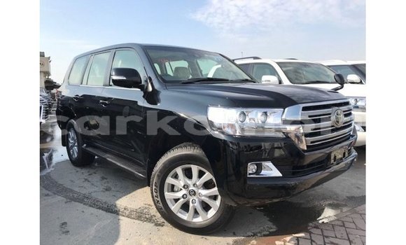 Acheter Import Voiture Toyota Land Cruiser Noir à Import - Dubai, Grande Comore Acheter Import Voiture Toyota Land Cruiser Noir à Import - Dubai, Grande Comore