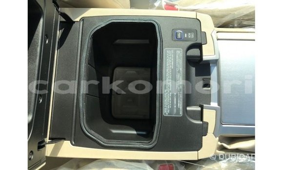 Acheter Import Voiture Toyota Land Cruiser Noir à Import - Dubai, Grande Comore Acheter Import Voiture Toyota Land Cruiser Noir à Import - Dubai, Grande Comore