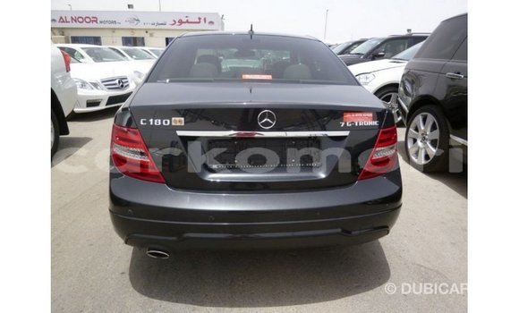 Buy Import Mercedes-Benz 190 Black Car in Import - Dubai in Great Comore Buy Import Mercedes-Benz 190 Black Car in Import - Dubai in Great Comore