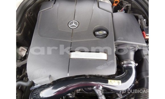 Buy Import Mercedes-Benz 190 Black Car in Import - Dubai in Great Comore Buy Import Mercedes-Benz 190 Black Car in Import - Dubai in Great Comore