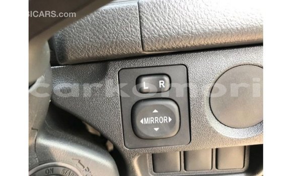 Acheter Import Voiture Toyota Hiace Blanc à Import - Dubai, Grande Comore Acheter Import Voiture Toyota Hiace Blanc à Import - Dubai, Grande Comore