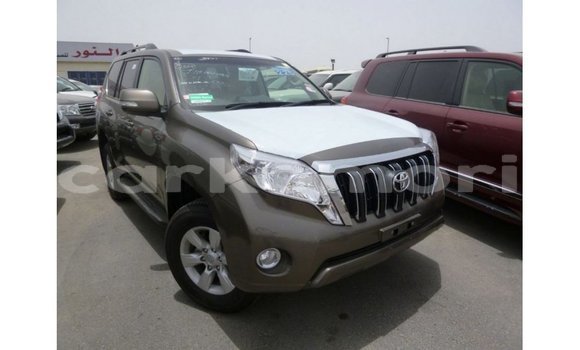 Acheter Import Voiture Toyota Prado Marron à Import - Dubai, Grande Comore Acheter Import Voiture Toyota Prado Marron à Import - Dubai, Grande Comore