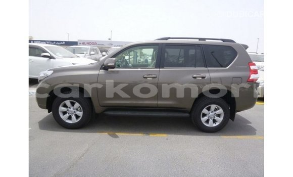 Acheter Import Voiture Toyota Prado Marron à Import - Dubai, Grande Comore Acheter Import Voiture Toyota Prado Marron à Import - Dubai, Grande Comore