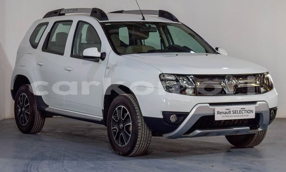 Acheter Import Voiture Renault Duster Blanc à Import - Dubai, Grande Comore Acheter Import Voiture Renault Duster Blanc à Import - Dubai, Grande Comore