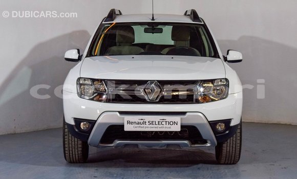 Acheter Import Voiture Renault Duster Blanc à Import - Dubai, Grande Comore Acheter Import Voiture Renault Duster Blanc à Import - Dubai, Grande Comore