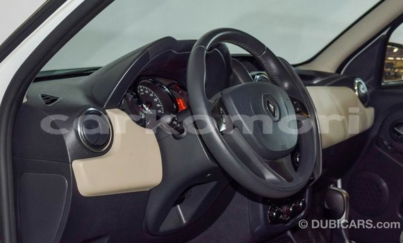 Acheter Import Voiture Renault Duster Blanc à Import - Dubai, Grande Comore Acheter Import Voiture Renault Duster Blanc à Import - Dubai, Grande Comore