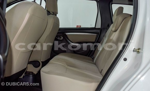 Acheter Import Voiture Renault Duster Blanc à Import - Dubai, Grande Comore Acheter Import Voiture Renault Duster Blanc à Import - Dubai, Grande Comore