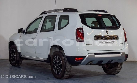 Acheter Import Voiture Renault Duster Blanc à Import - Dubai, Grande Comore Acheter Import Voiture Renault Duster Blanc à Import - Dubai, Grande Comore