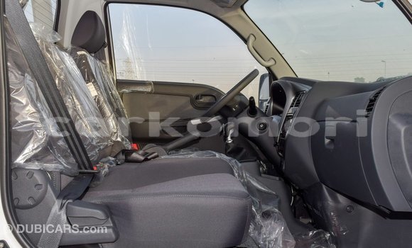 Buy Import Kia Carens White Car in Import - Dubai in Great Comore Buy Import Kia Carens White Car in Import - Dubai in Great Comore