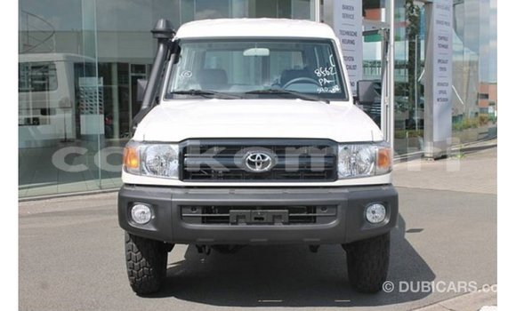 Buy Import Toyota Land Cruiser White Car in Import - Dubai in Great Comore Buy Import Toyota Land Cruiser White Car in Import - Dubai in Great Comore