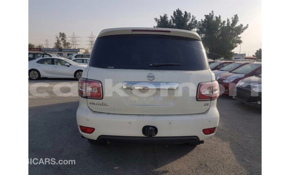 Buy Import Nissan Patrol White Car in Import - Dubai in Great Comore Buy Import Nissan Patrol White Car in Import - Dubai in Great Comore